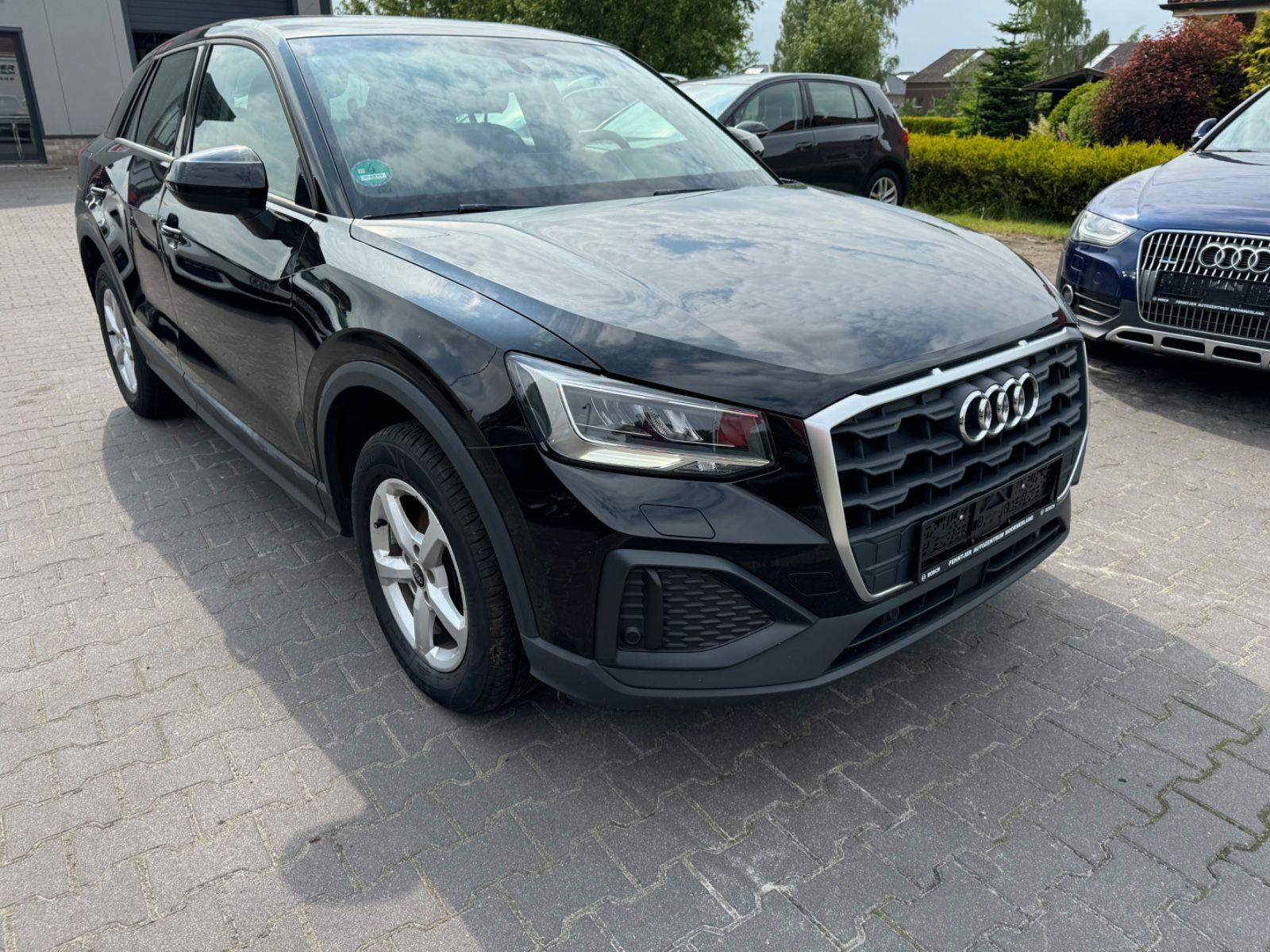 AUDI Q2 30TDI TempKameraPDC LED AConneInterf AHK  TOP