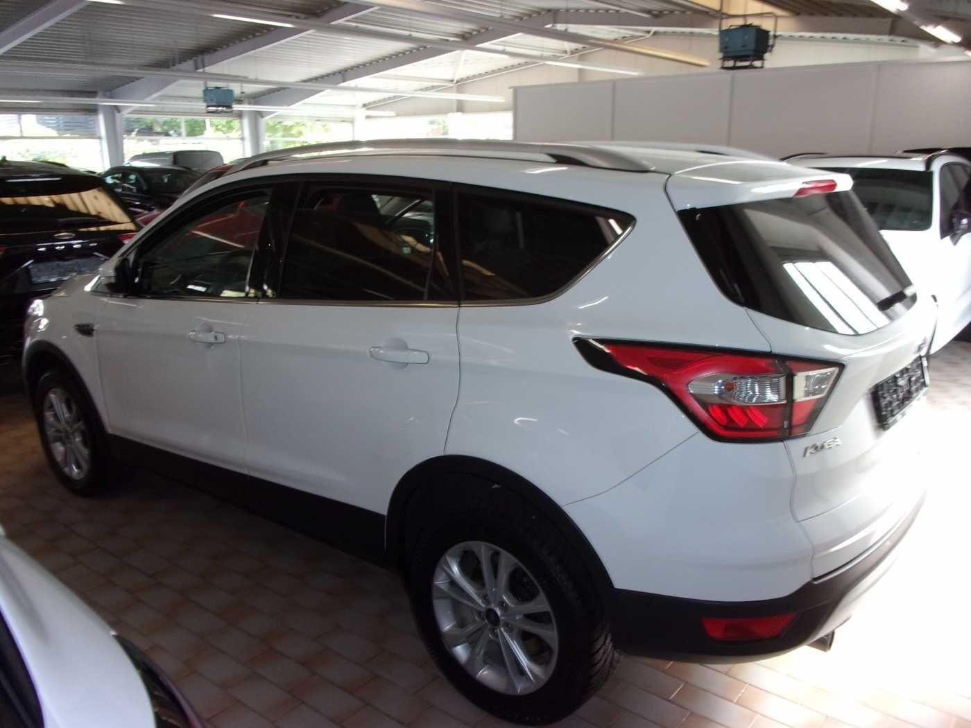 FORD Kuga Titanium Autom. 4x4