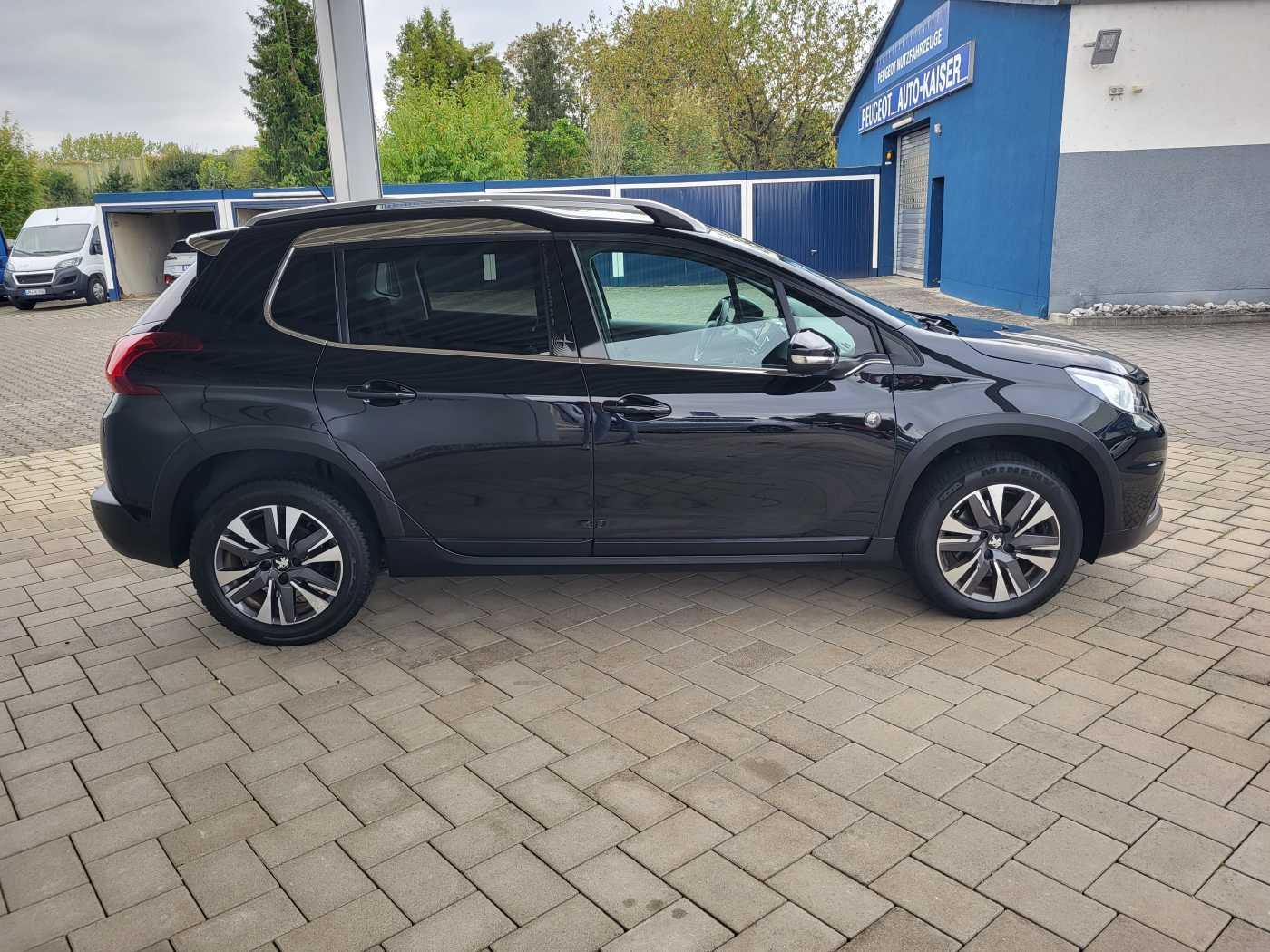 PEUGEOT 2008 PureTech 110 GPF Stop&Start EAT6 Crossway